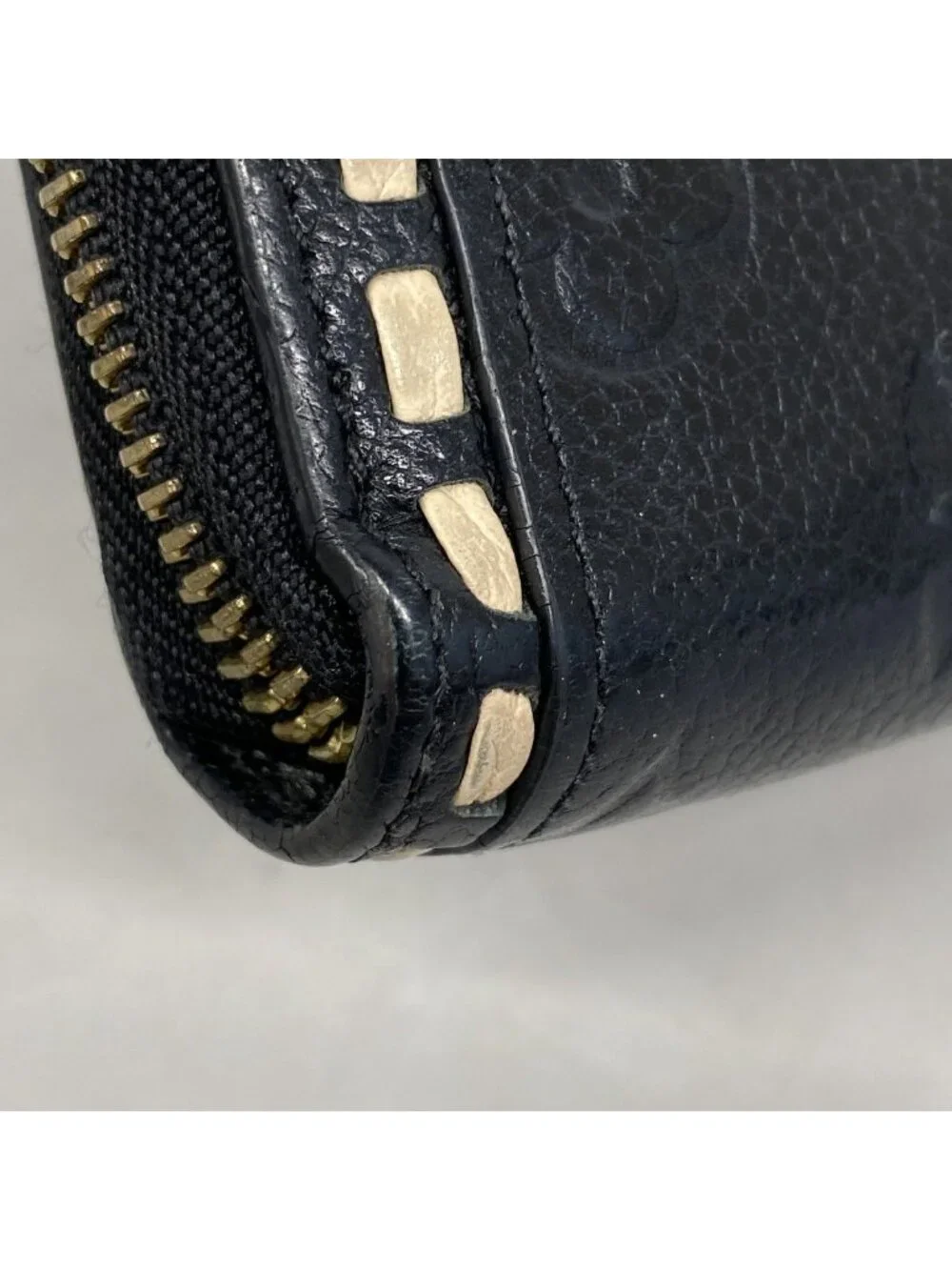 Louis Vuitton Wallet Monogram Empreinte Zippy Noir